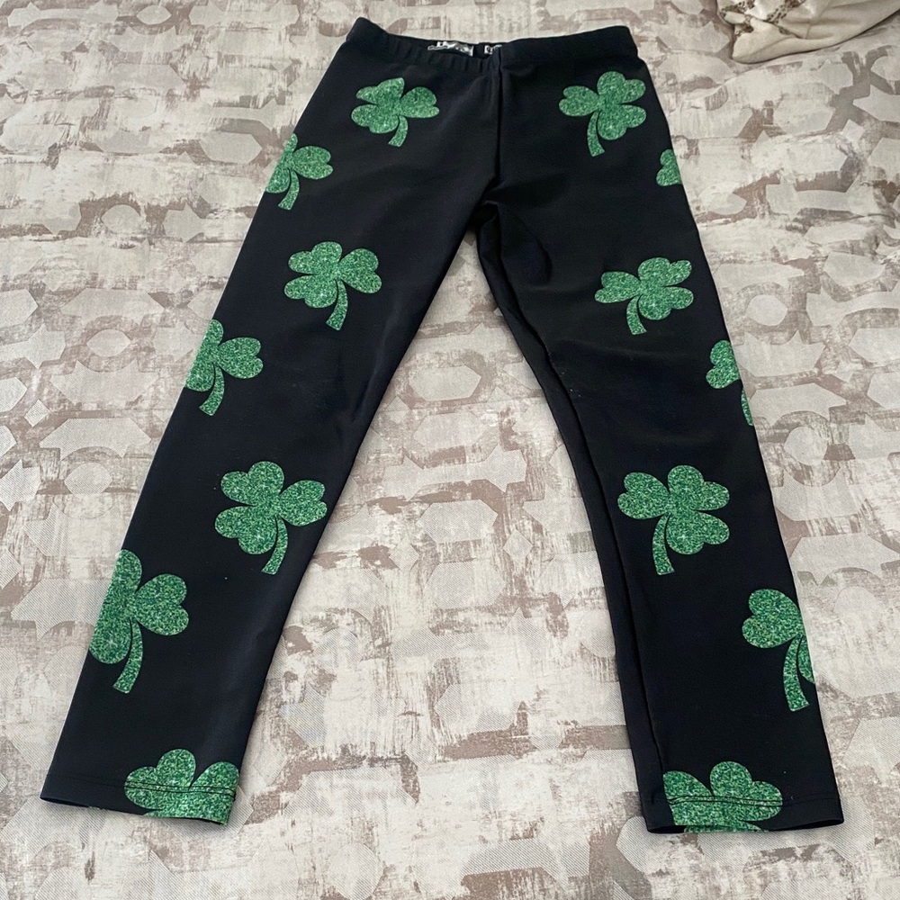 Goldsheep Black and Green Shamrock Kids Leggings